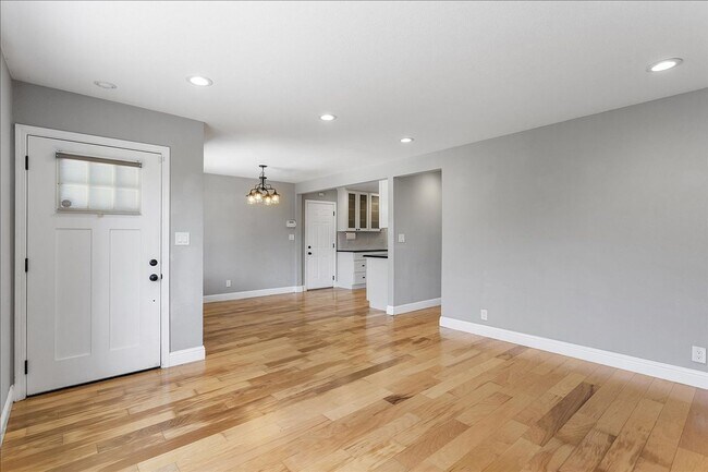 Foto del edificio - 4052 Huntington St
