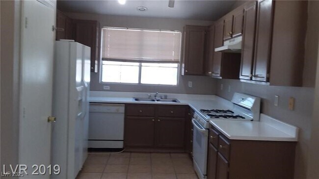 Foto del edificio - 4553 Morning Jewel Ave