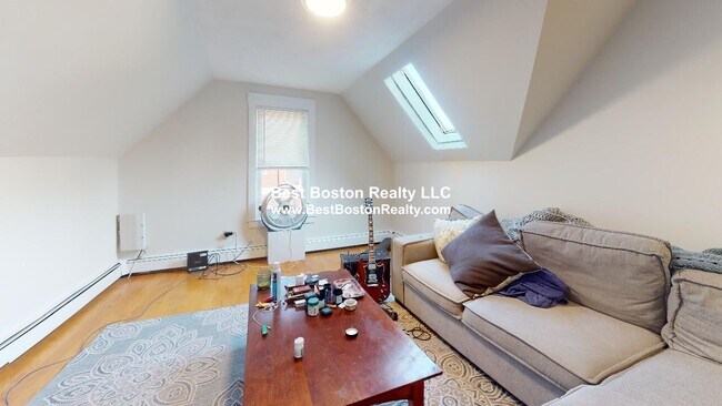 Foto del edificio - 389 Highland Ave