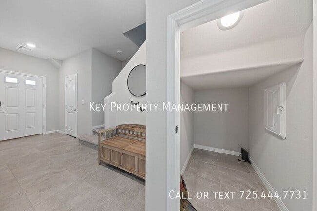 Building Photo - 8910 Cypress Fog Ct