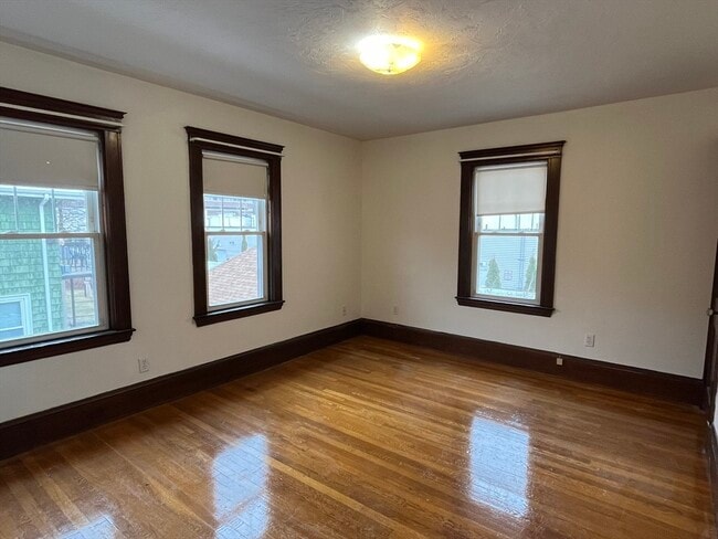 Building Photo - 15-17-17 Eddy St