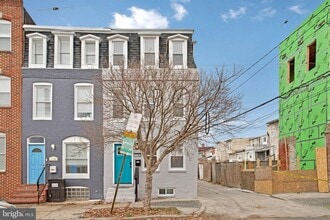 Building Photo - 1102 Carroll St