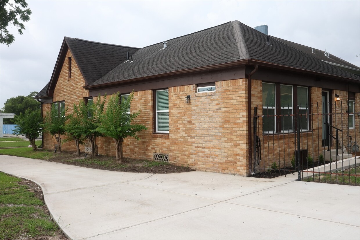 Foto del edificio - 3121 Southmore Blvd