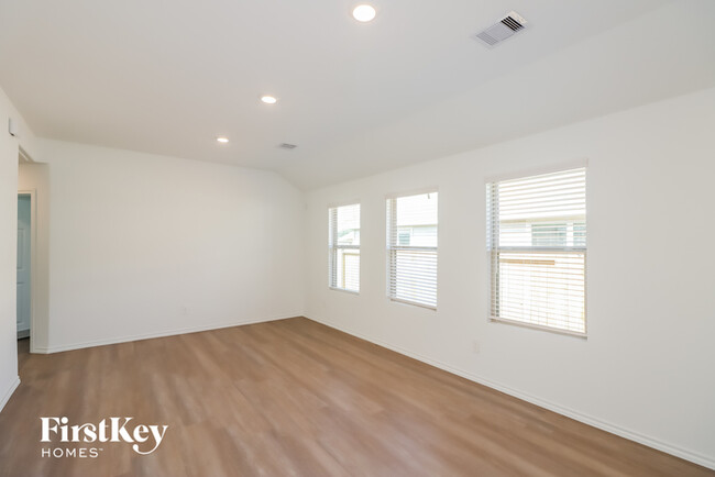 Building Photo - 17567 Rosewood Manor Ln