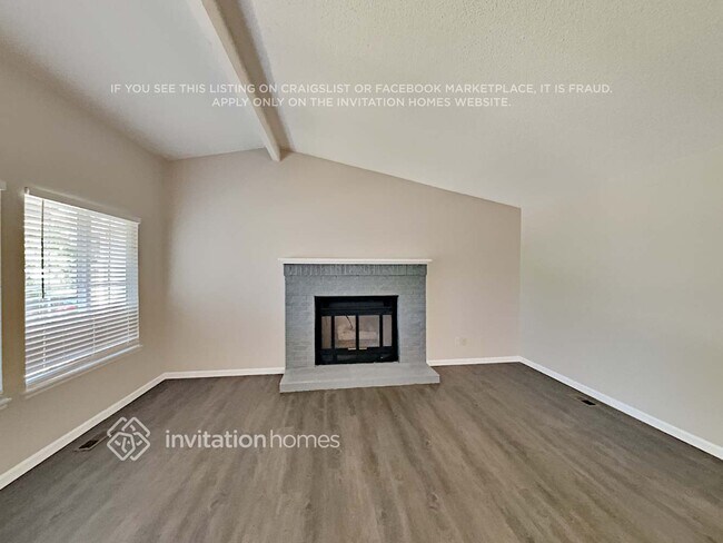 Building Photo - 15770 E Princeton Pl