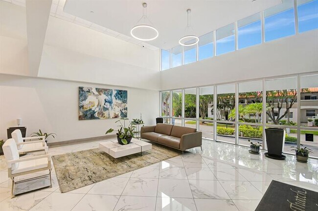 Building Photo - 531 N Ocean Blvd