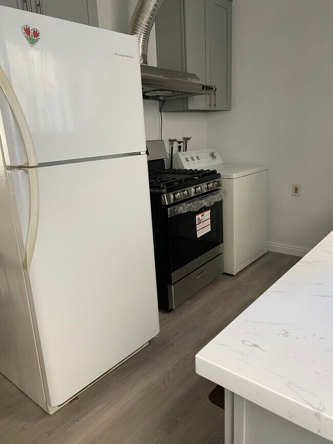 Kitchen - 25616 January Dr