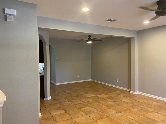 Building Photo - 8719 Silk Bay Pl