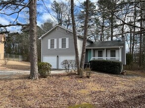Building Photo - 2522 Whisper Ct NE