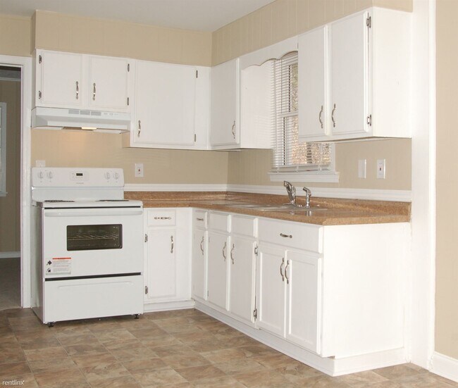 Building Photo - 4 br, 1.5 bath House - 582 Boggs Road