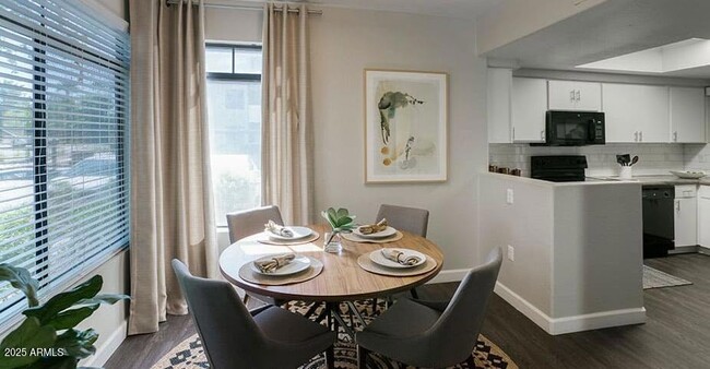 Photo - 1100 E Osborn Rd Apartment