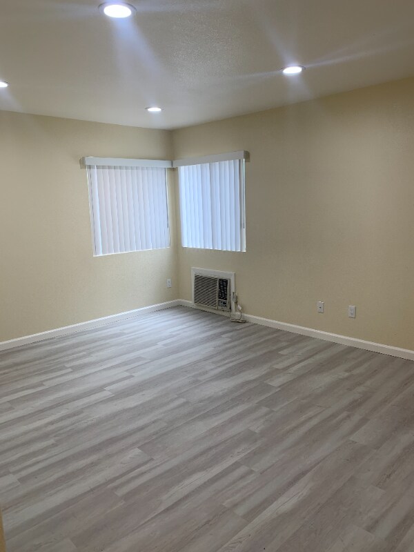 Building Photo - 9648 Winter Gardens Blvd