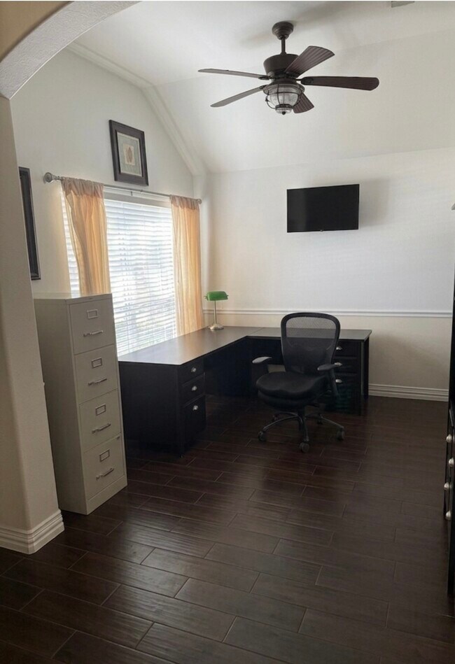 Foto del edificio - 32515 Rosella Ln