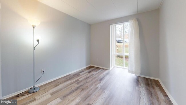 Building Photo - 2616 Fort Farnsworth Rd
