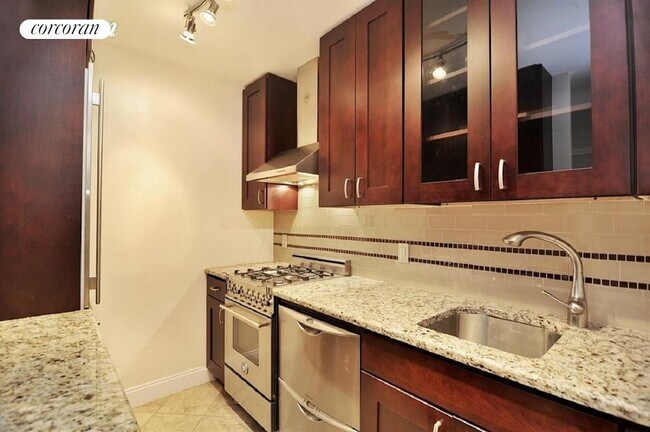 Foto del edificio - 222 E 80th St