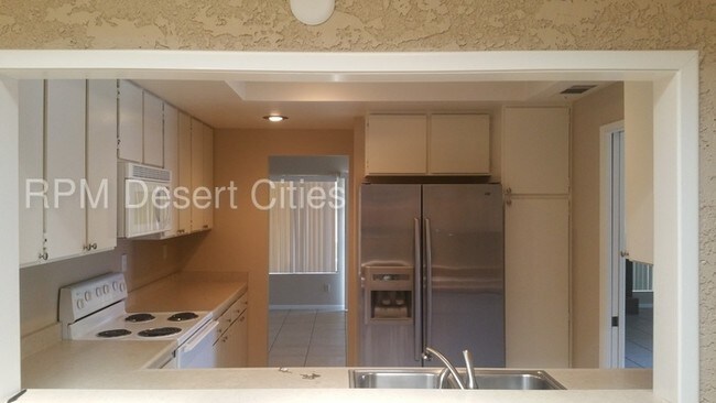 Foto del edificio - Great 3 bedroom Indian Hills Home