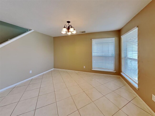 Building Photo - 14851 Dorray Ln