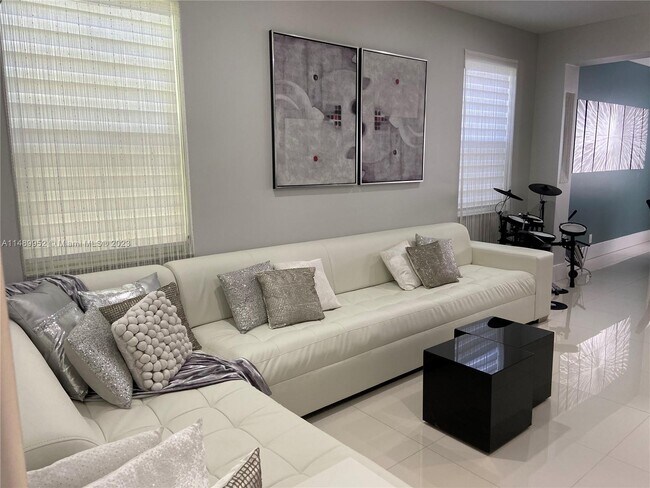 Foto del edificio - 3898 Falcon Ridge Cir
