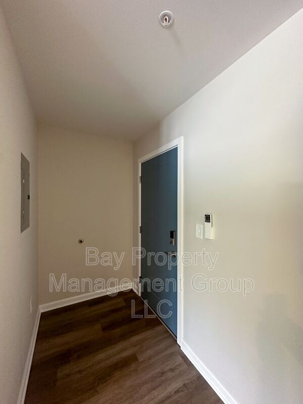 Building Photo - 5508 Belair Rd