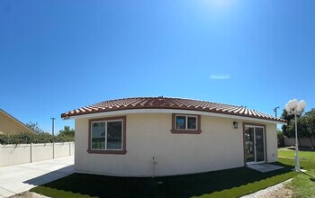 Building Photo - 28349 Saffron Ave