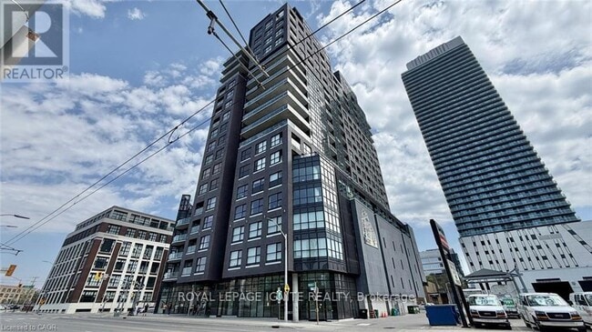 Building Photo - 1 Victoria St S