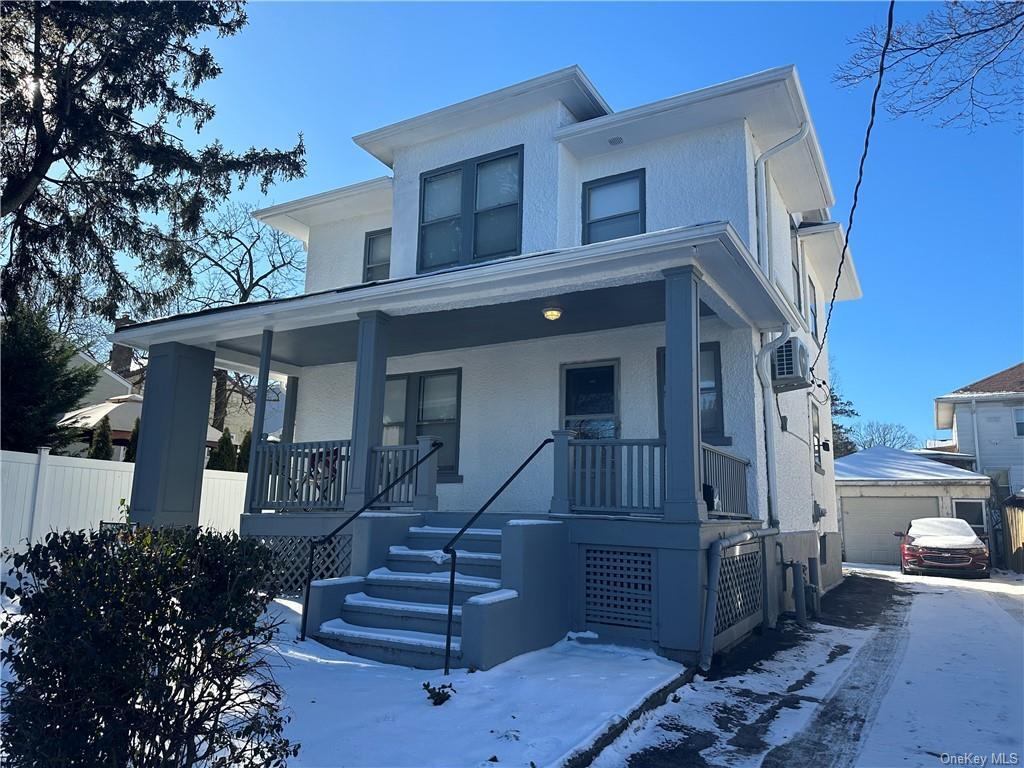 Foto principal - 111 Rockne Rd