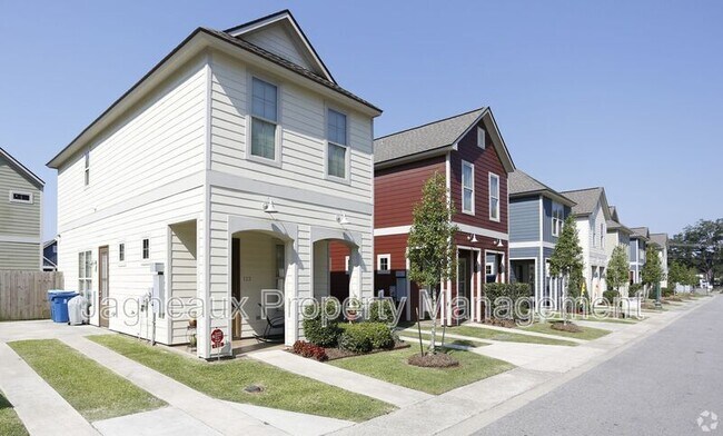 Building Photo - 109 Hargrave Dr