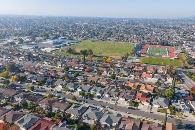 Foto del edificio - 3276 Andora Dr