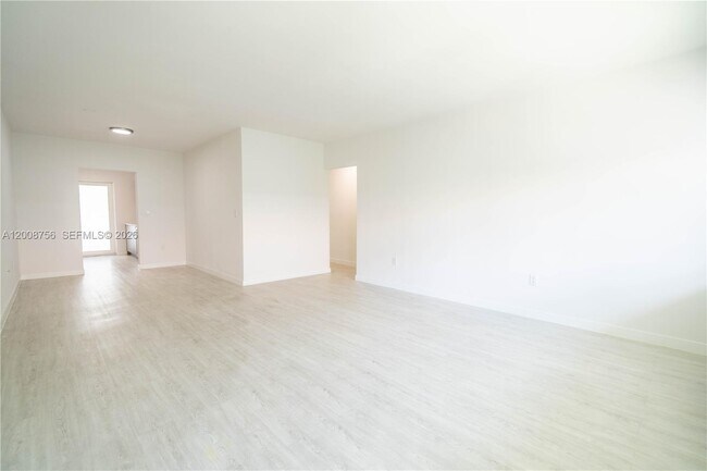 Foto del edificio - 1185 98th St