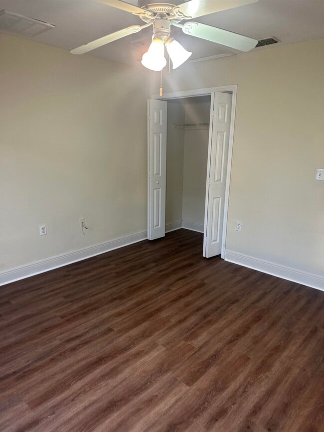 Building Photo - 3294 Sawtooth Dr