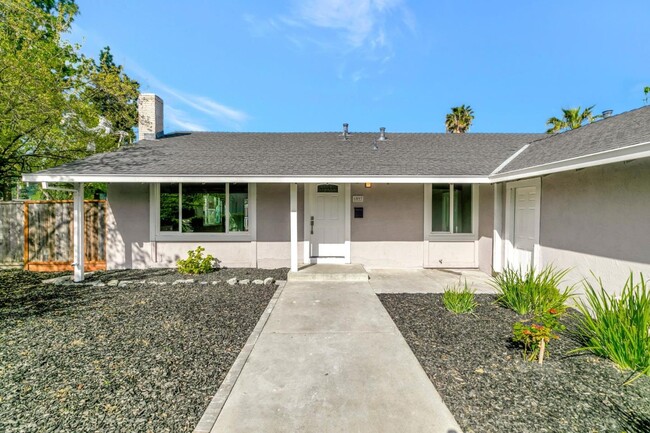 Building Photo - 6097 Indian Ave
