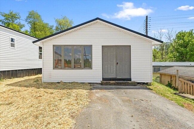 Foto del edificio - 2337 Weaver Pike