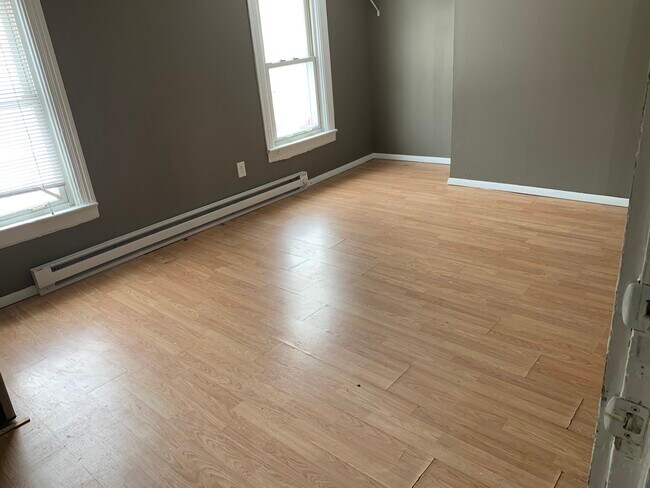 Building Photo - 80 Park Ave