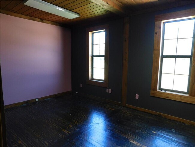 Building Photo - 171 Old Mill Center