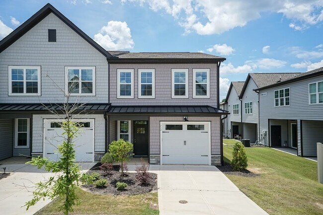 Foto del edificio - Brand New Corner Townhome in Rolesville!