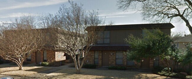 Building Photo - 4913 El Campo Ave
