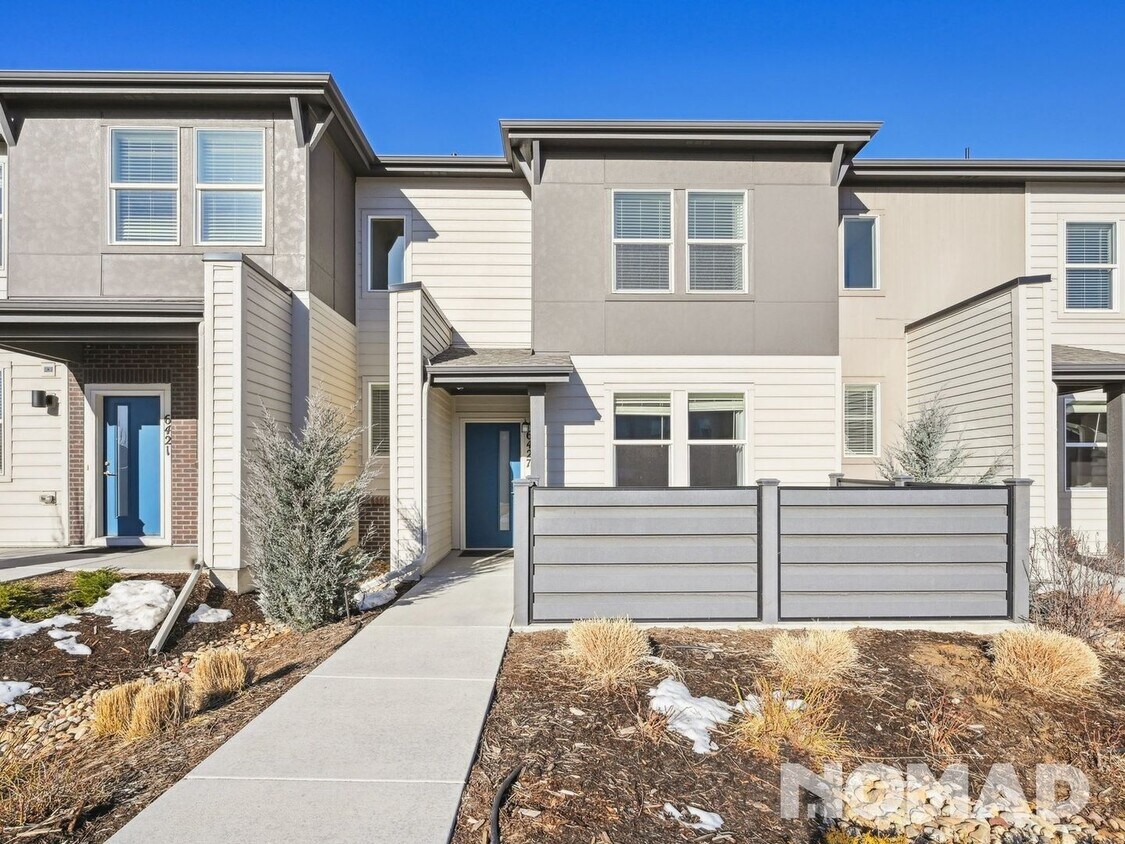 6427 N Ceylon St, Denver, CO 80249 Townhome Rentals in Denver CO