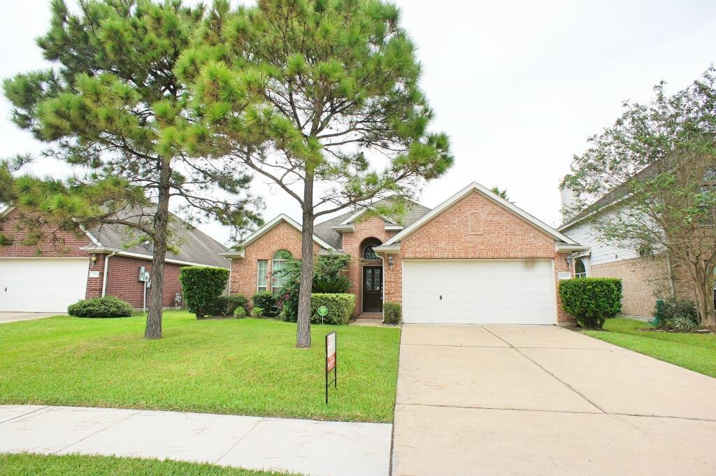 Foto principal - Great Location in Pearland.