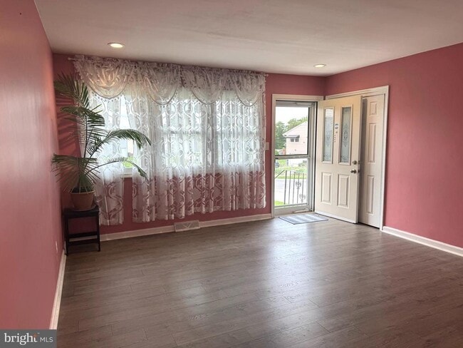 Foto del edificio - 127 Karlyn Dr