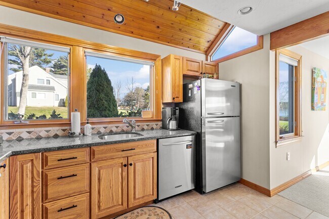 Foto del edificio - 281 Davidson Dr