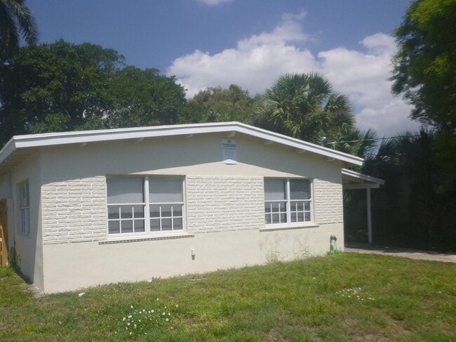 Photo - 3105 Windsor Ave House