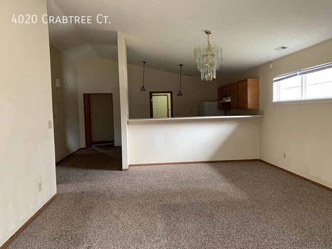 Foto del edificio - 4020 Crabtree Ct
