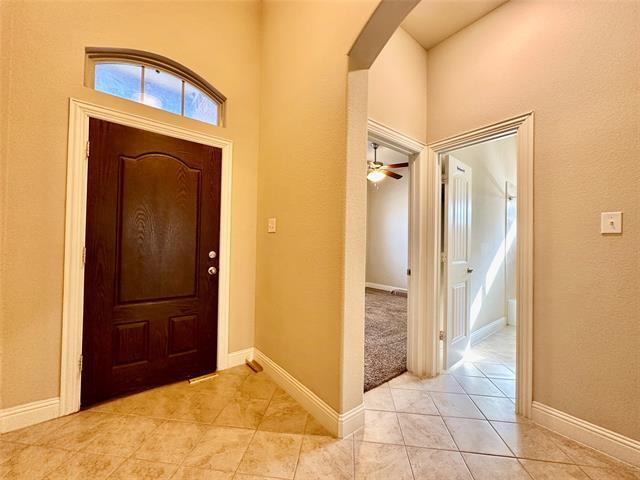 Building Photo - 16205 Weymouth Dr