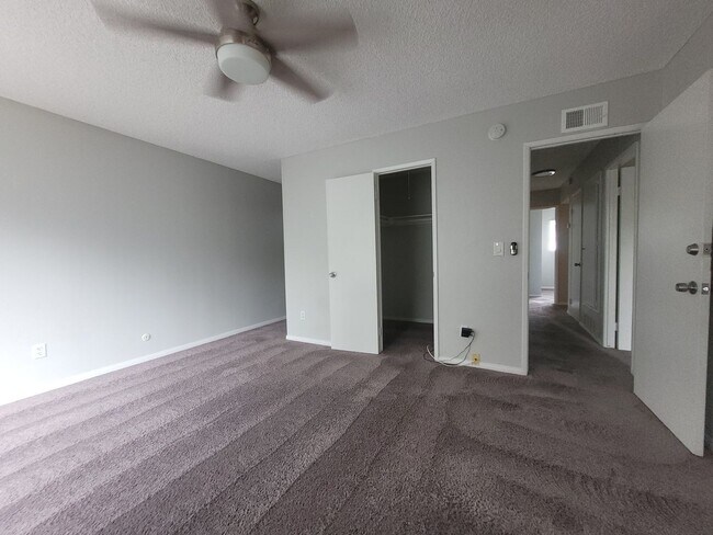 Foto del edificio - La Jolla Vista Townhome near UCSD