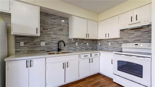 Foto del edificio - 12 N 22nd St