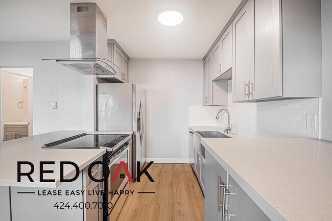 Foto del edificio - 927 Daisy Ave