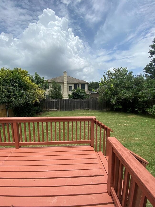 Foto del edificio - 2307 Paradise Ridge Dr