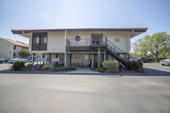 Foto del edificio - 1515 Pinellas Bayway S