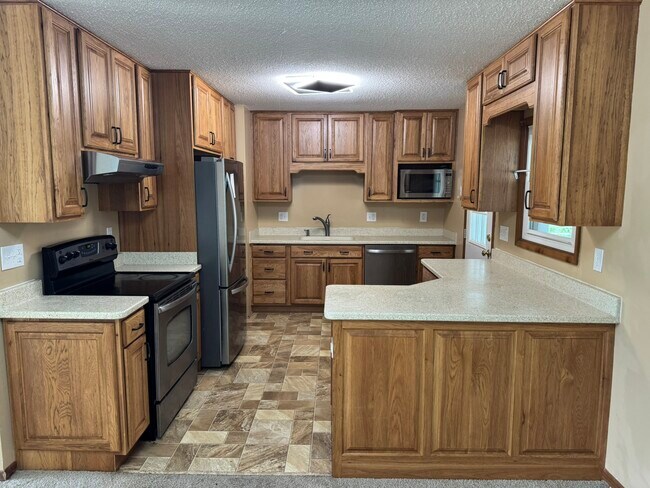 Building Photo - 2107 Tanglefoot Ln