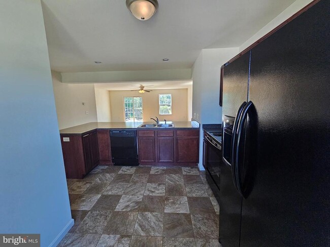 Building Photo - 45 Bay Hill Ln